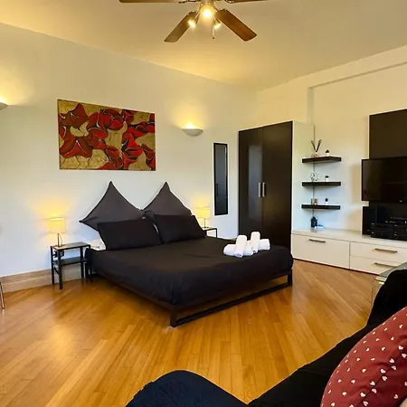 B&B Guestsuite Maison 80123 4*