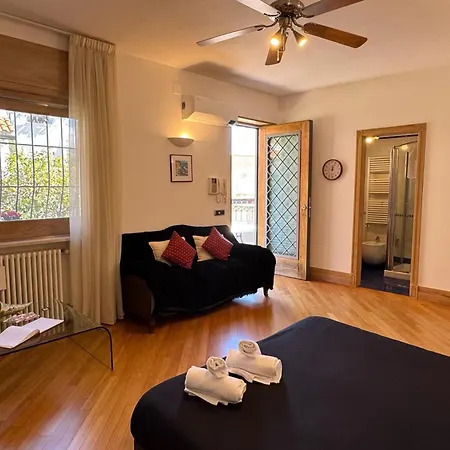 Bed & Breakfast Guestsuite Maison 80123