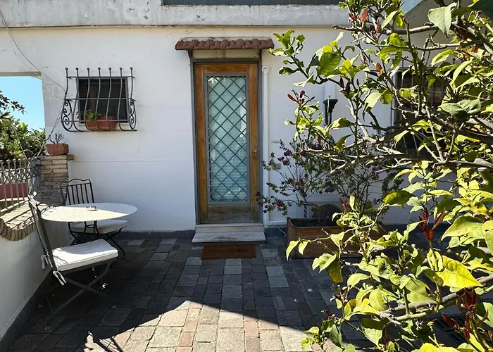 Guestsuite Maison 80123 B&B 4*