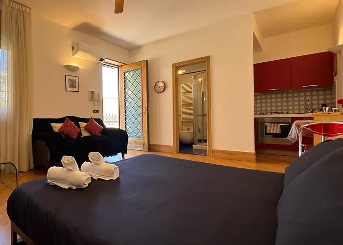 Guestsuite Maison 80123 B&B 4*